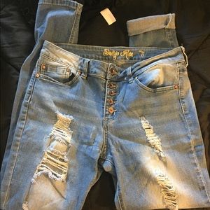 High waisted ripped jeans